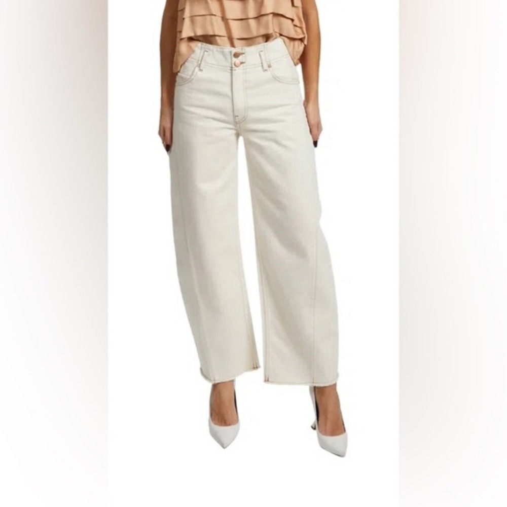 Ulla Johnson Thea Cream Barrel-Leg Jeans - Picture 2 of 8